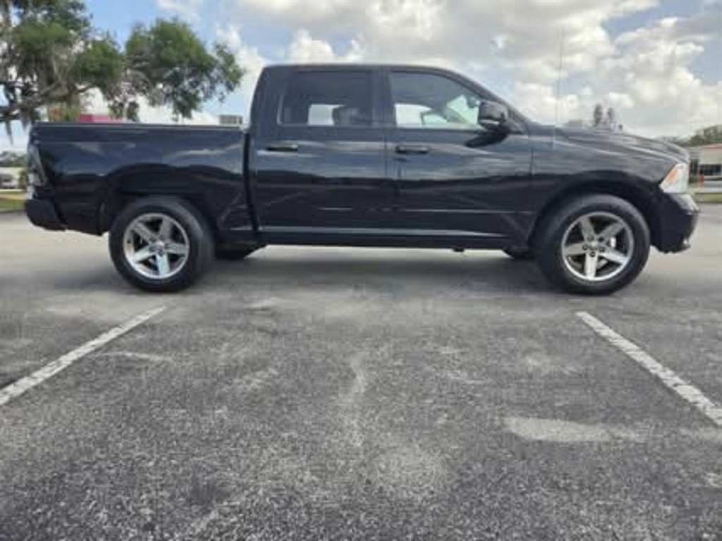 2011 RAM 1500 Sport 4x4 Crew Cab's photo
