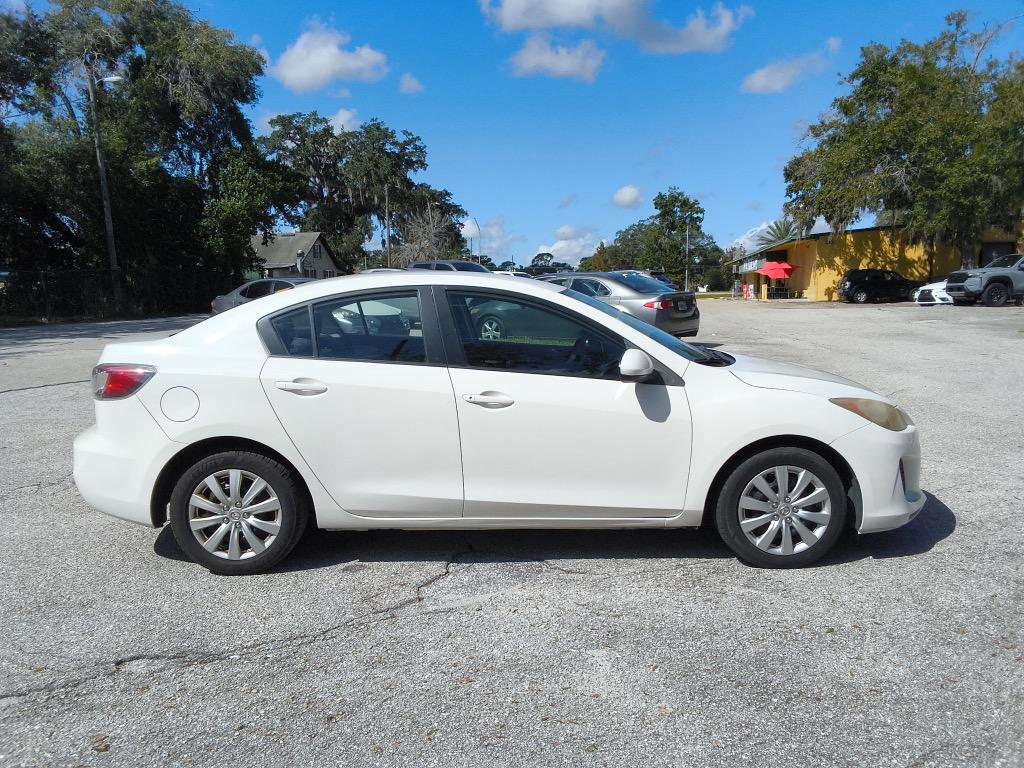 2013 Mazda MAZDA3